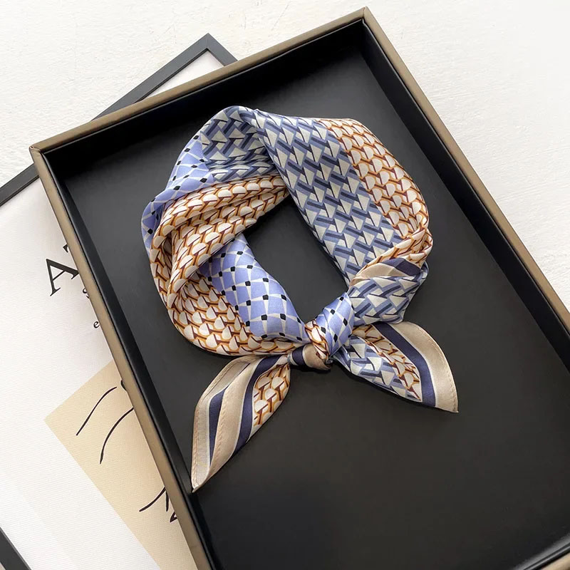 Scarf Silk Square - Новый женский весенний шарф с принтом